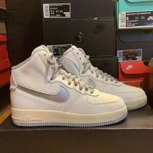 NWT Nike Air Force 1 High AF1 High Womens 9 = Mens 7.5